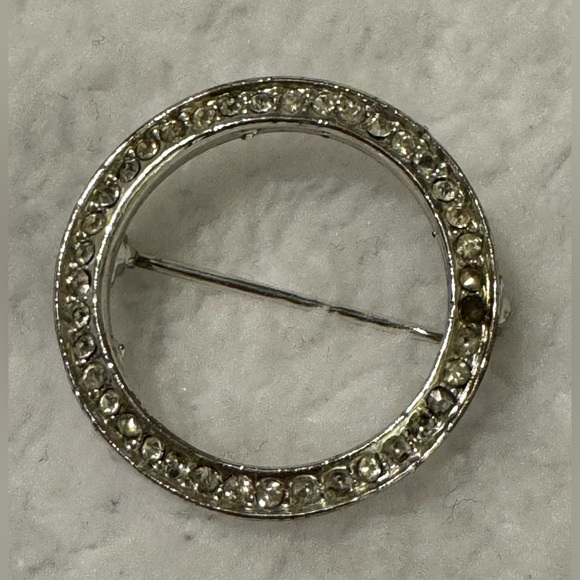 #1155 - Silver-tone & Clear Rhinestone Crystals Circlet Circle Brooch Pin - Picture 1 of 4